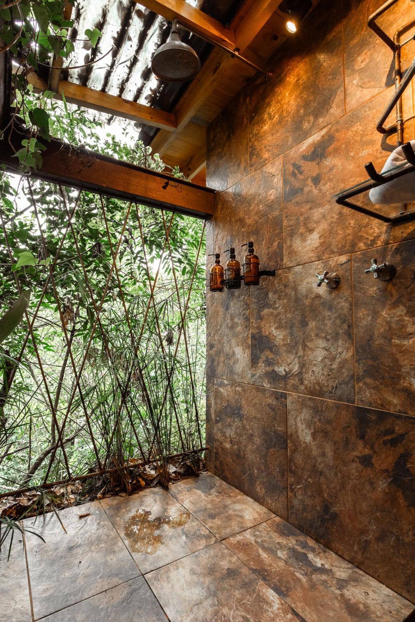 Tominejo Ecolodge - Casas En Los Arboles Neira Exterior photo